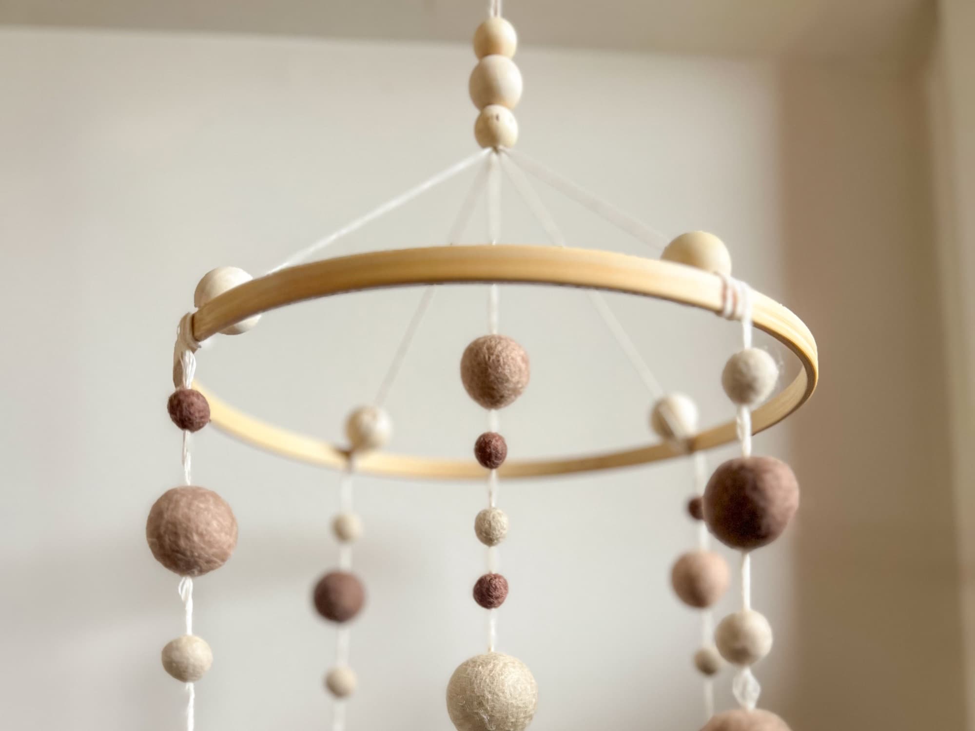 Crib or ceiling mobile 